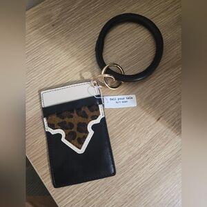 Tell Your Tale Leopard Accent Cardholder Keyring - Black